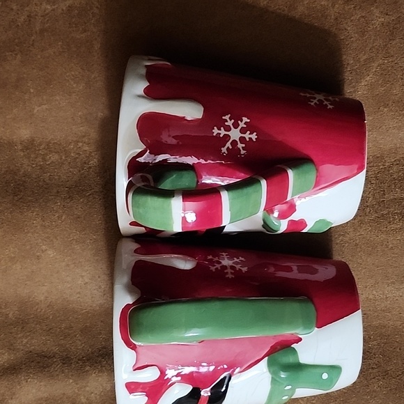 VINTAGE Pair of Red Ceramic Snowman Mugs by "TII Collections", 13 oz - Picture 2 of 10